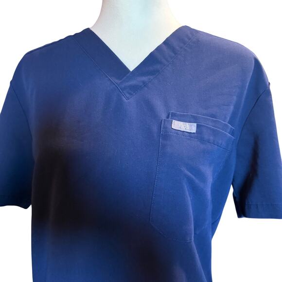 FIGS Catarina One Pocket Scrub Top, Navy, Size Small - Picture 2 of 5